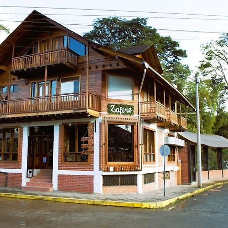 Hostal Zafiro Mindo Ngoại thất bức ảnh