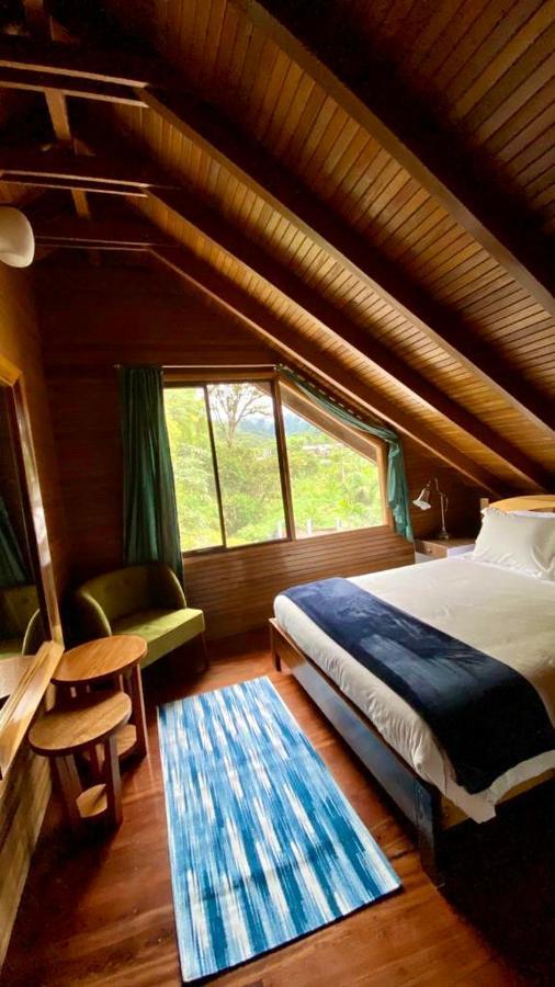 Hostal Zafiro Mindo Ngoại thất bức ảnh